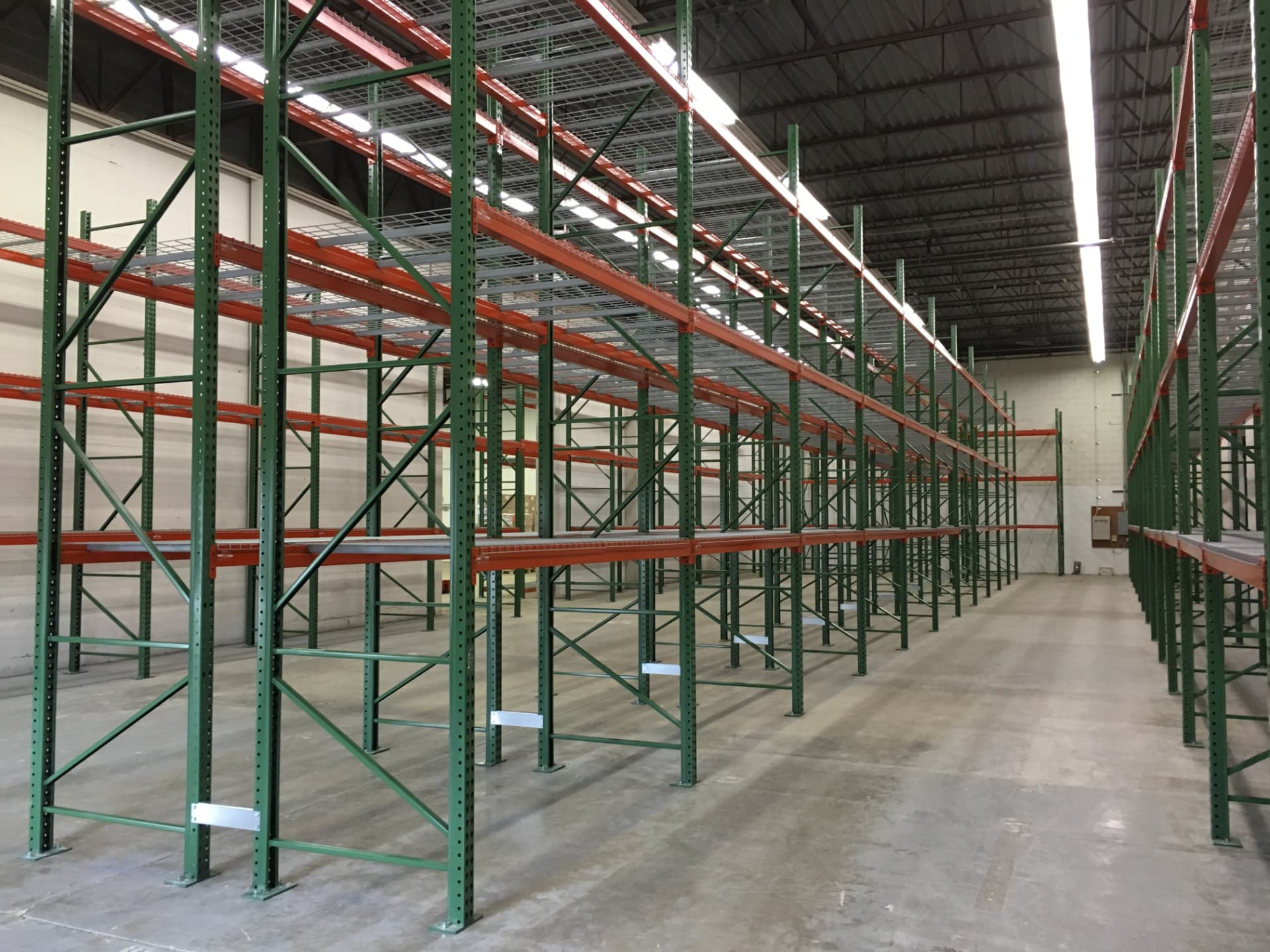 Pallet rack and warehouse racking installation by Memphis Pallet Rack